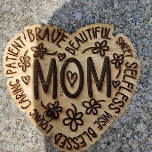 Heart-Shaped Wooden Mom Plaque